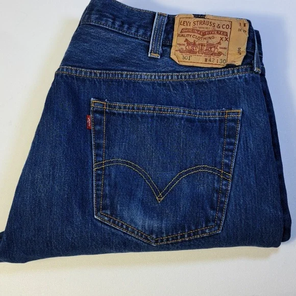 Levi's 501 Straight Leg Button Fly Blue Jeans Men's Size W41 L30 - Picture 10 of 16